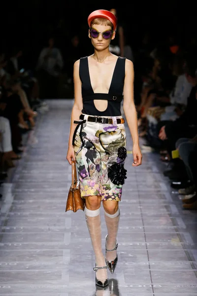 Look 37